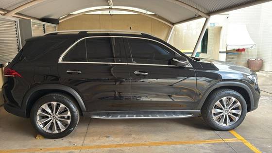 MERCEDES-BENZ GLE 400d 3.0 V6 DIESEL 4MATIC 9G-TRONIC MERCEDES-BENZ GLE 400d 3.0 V6 DIESEL 4MATIC 9G-TRONIC